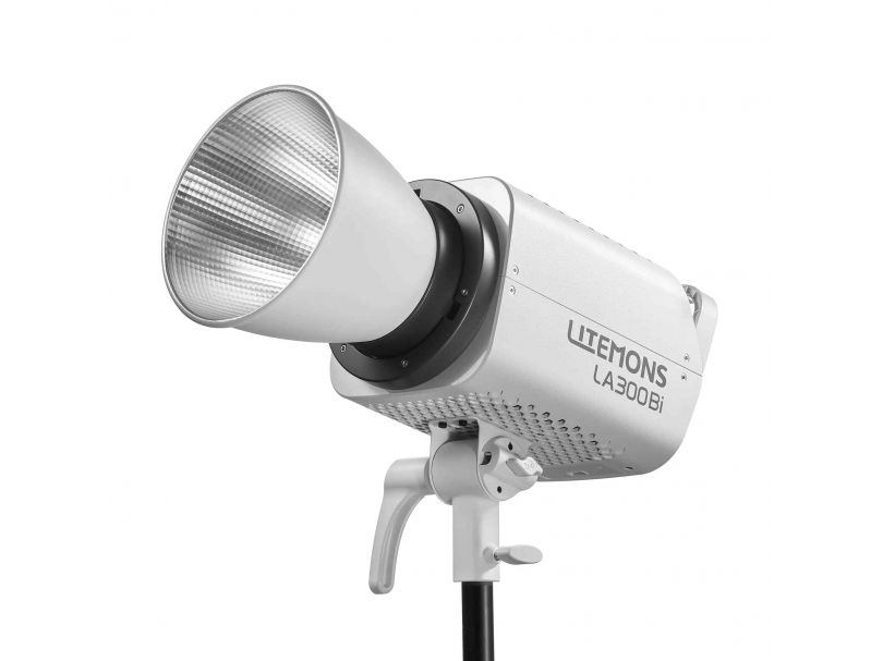 Комплект светодиодных осветителей Godox LITEMONS LA300Bi K3