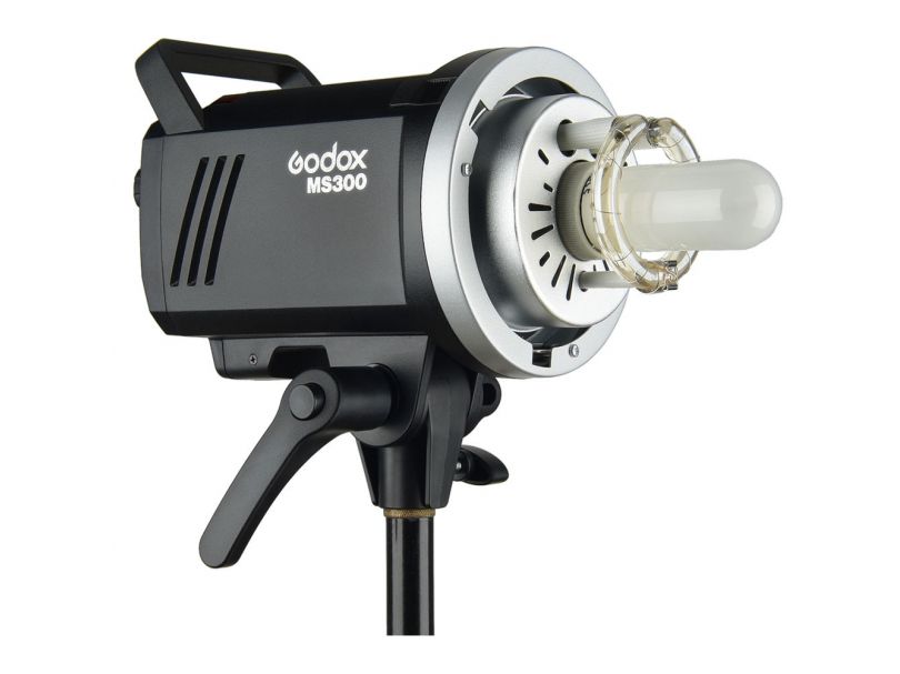 Комплект студийного оборудования Godox MS300-F