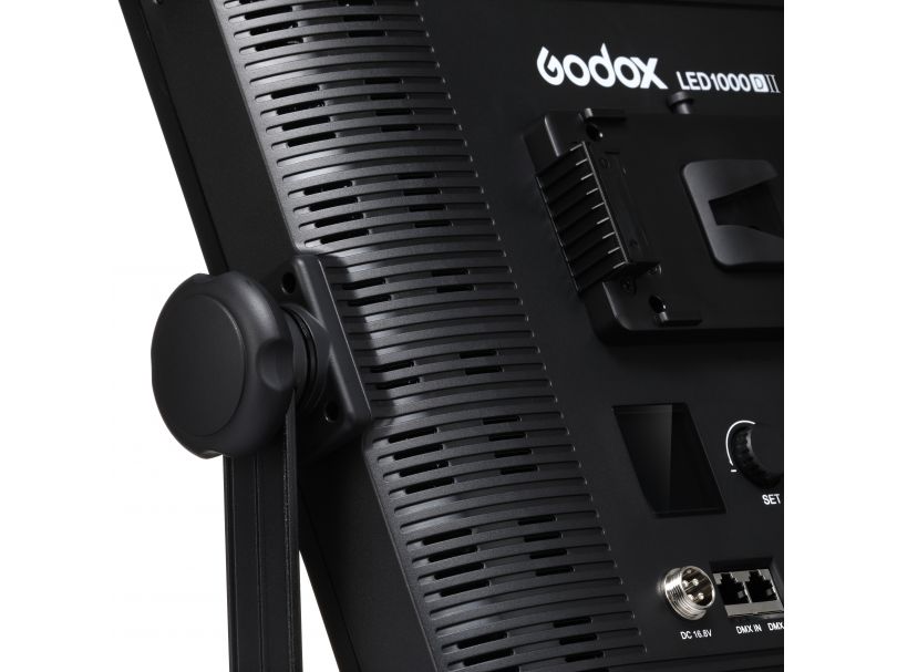 Осветитель светодиодный Godox LED1000D II студийный (без пульта)