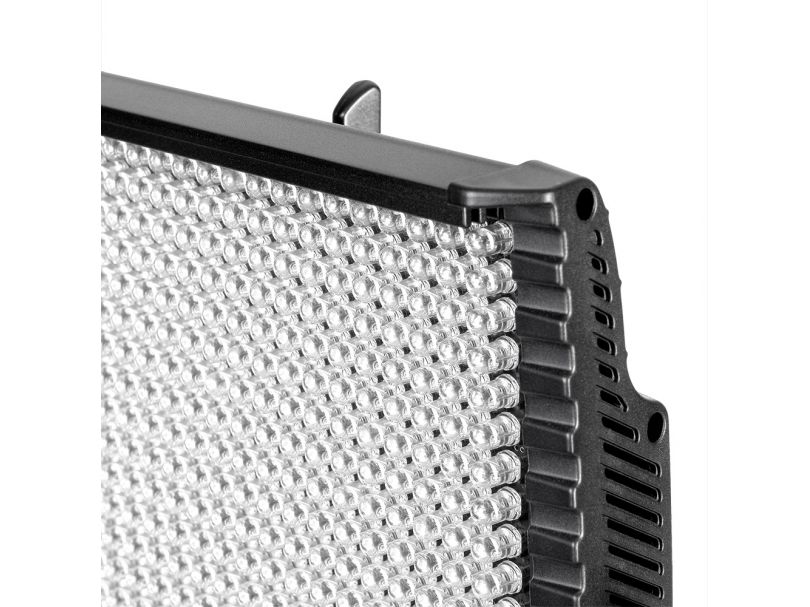 Осветитель светодиодный Falcon Eyes FlatLight 600 LED