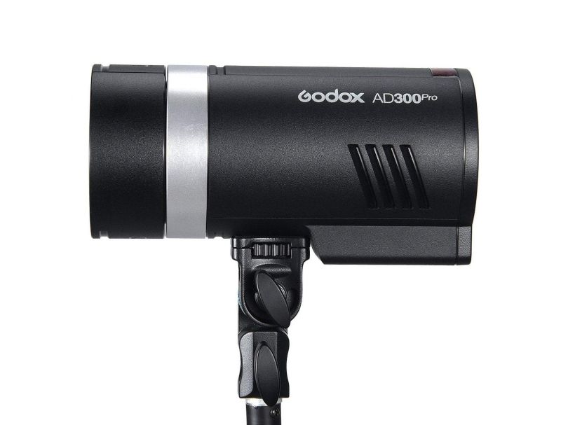 Вспышка аккумуляторная Godox Witstro AD300Pro с поддержкой TTL