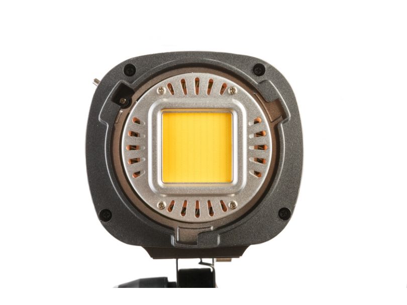 Осветитель FST EF-200R LED 5500K светодиодный